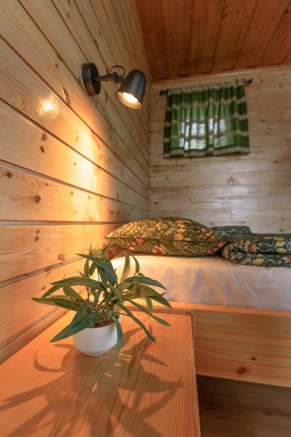 Hotel Nokling & Camping Hjelmeland ภายนอก รูปภาพ